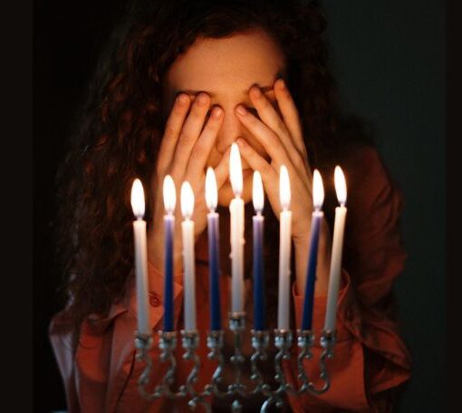 Shabbat lighting of the candles